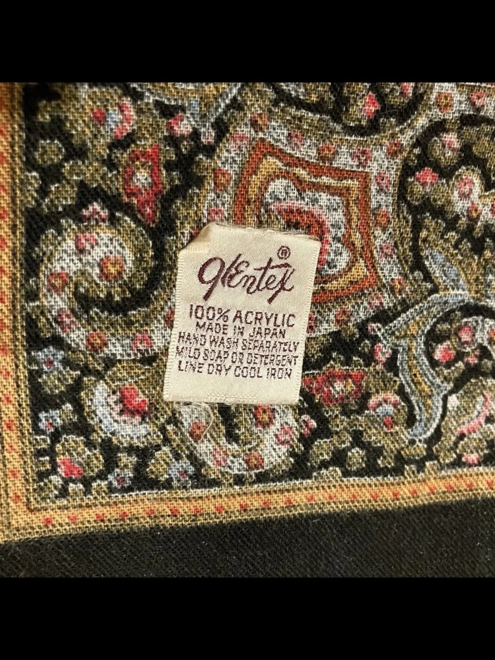 Gientex Womens Vintage Acrylic Square Floral Paisley Scarf 29